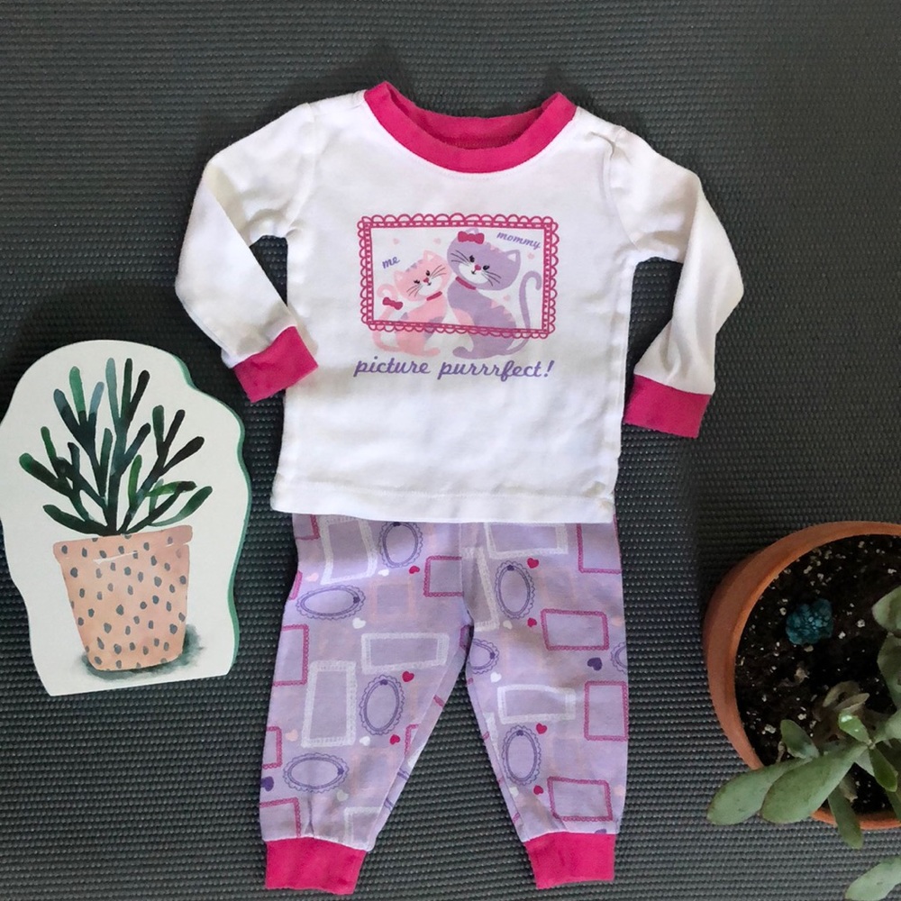 🎀Children’s Place 2 piece Jammies with kitties🎀